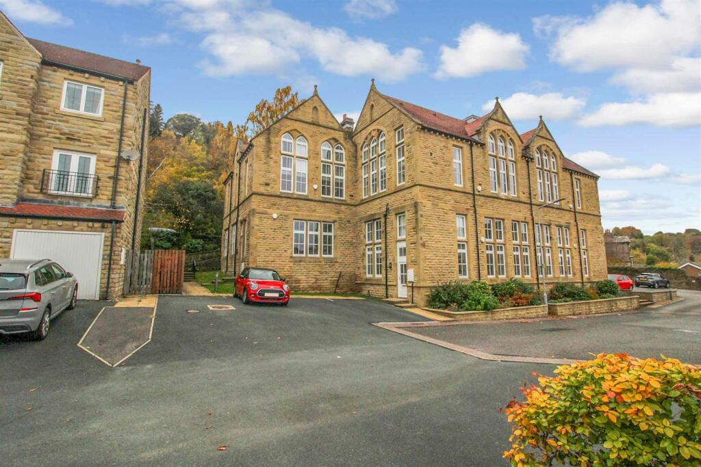 3 bedroom duplex for sale in Old School Way, Baildon, BD17 6NY, BD17