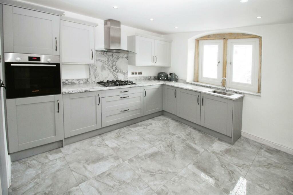 Additional property image - Tunwel Lane Cottages, Sovereign Court, Bradford BD2 2DB