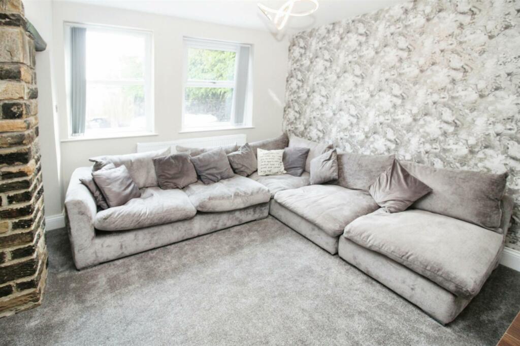 Additional property image - Tunwel Lane Cottages, Sovereign Court, Bradford BD2 2DB
