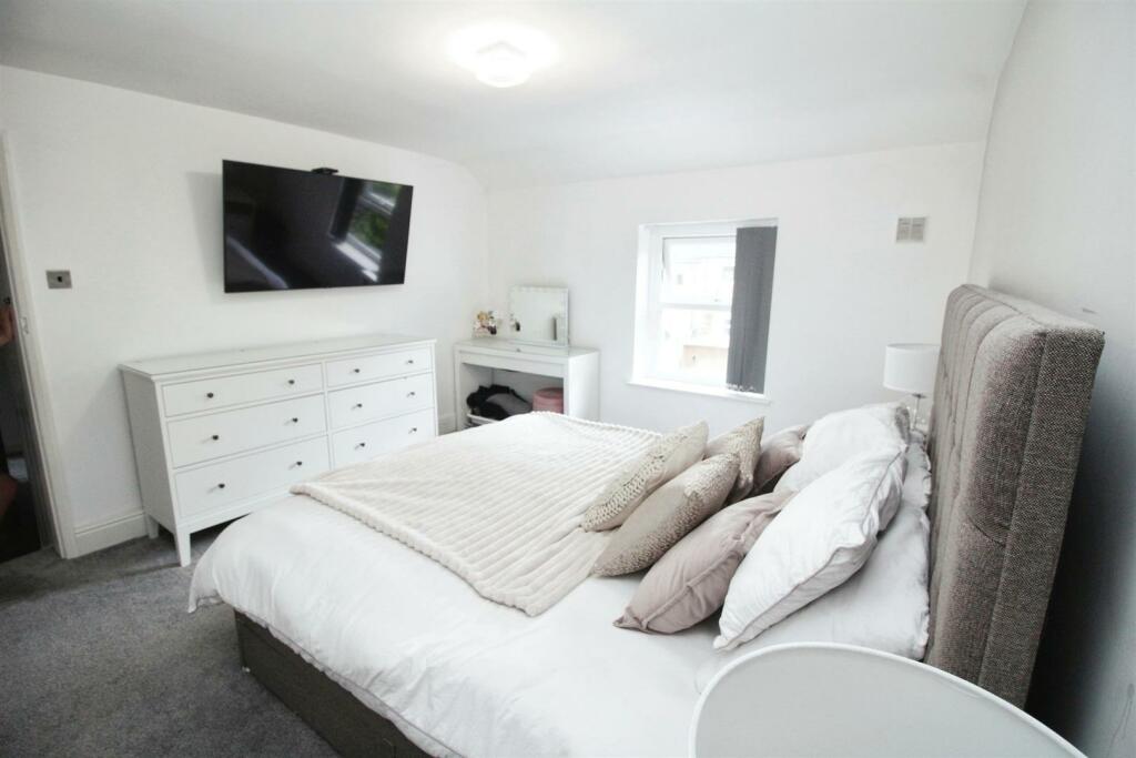 Additional property image - Tunwel Lane Cottages, Sovereign Court, Bradford BD2 2DB