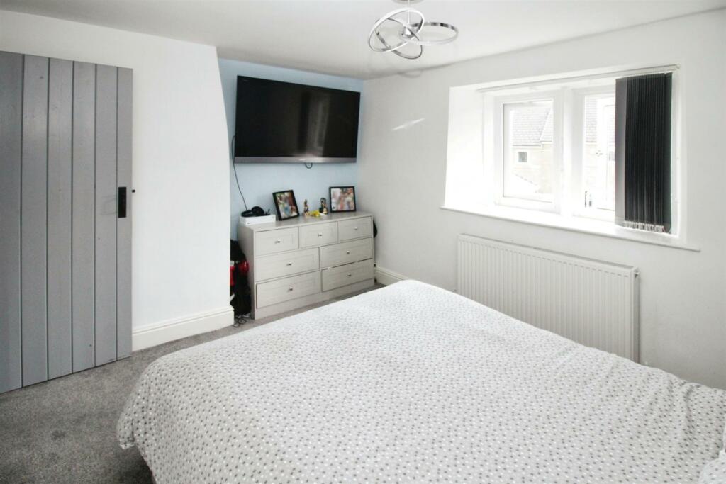 Additional property image - Tunwel Lane Cottages, Sovereign Court, Bradford BD2 2DB