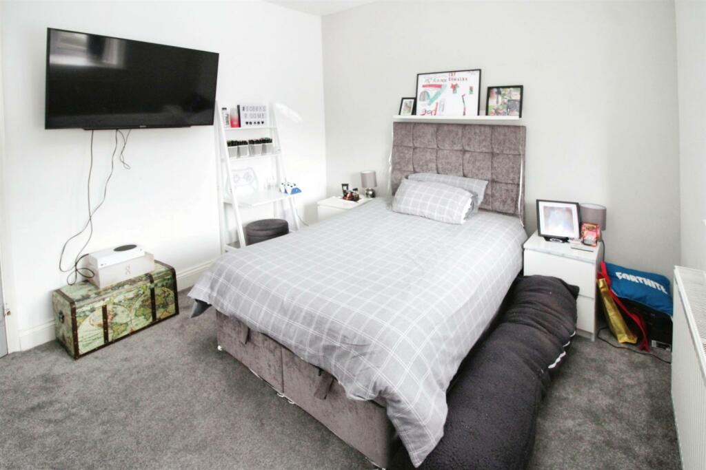 Additional property image - Tunwel Lane Cottages, Sovereign Court, Bradford BD2 2DB