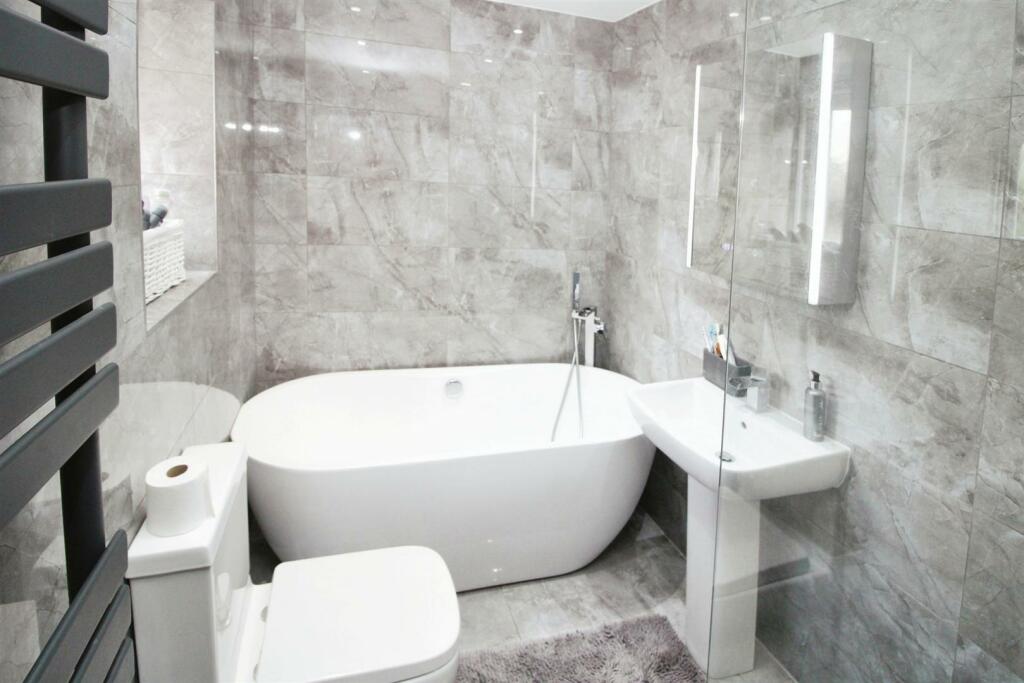 Additional property image - Tunwel Lane Cottages, Sovereign Court, Bradford BD2 2DB