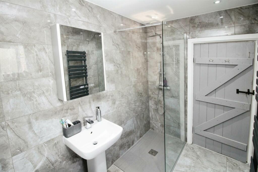 Additional property image - Tunwel Lane Cottages, Sovereign Court, Bradford BD2 2DB