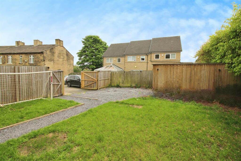 Additional property image - Tunwel Lane Cottages, Sovereign Court, Bradford BD2 2DB
