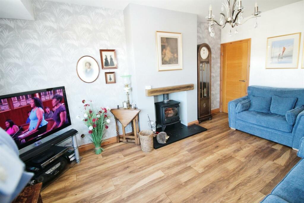 Additional property image - Bolton Hall Road, Bradford, BD2 1QB