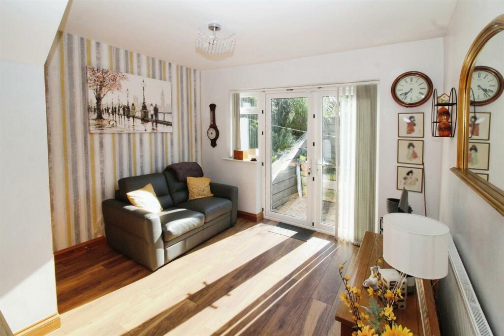 Additional property image - Bolton Hall Road, Bradford, BD2 1QB