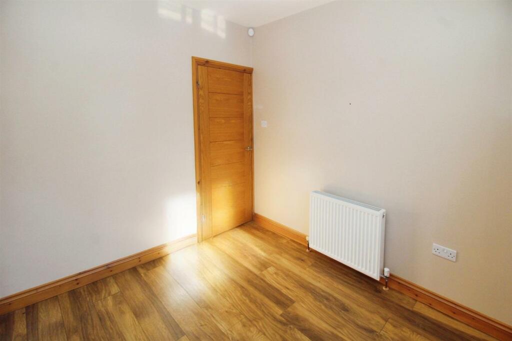 Additional property image - Bolton Hall Road, Bradford, BD2 1QB