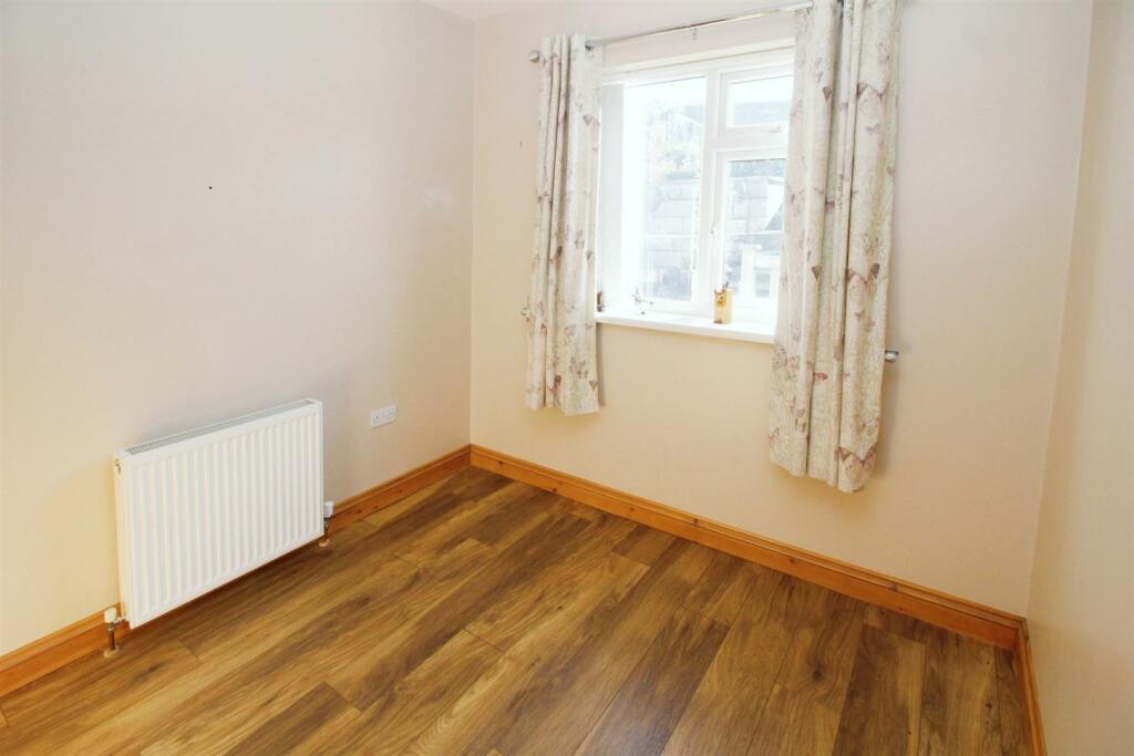 Additional property image - Bolton Hall Road, Bradford, BD2 1QB