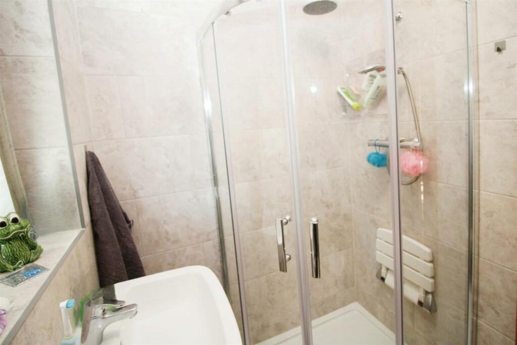 Additional property image - Bolton Hall Road, Bradford, BD2 1QB
