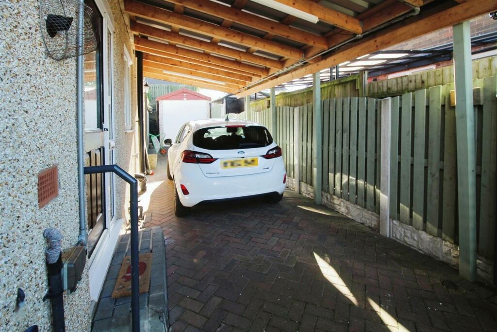 Additional property image - Bolton Hall Road, Bradford, BD2 1QB