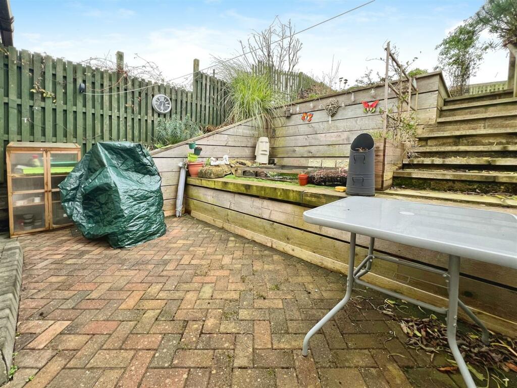 Additional property image - Bolton Hall Road, Bradford, BD2 1QB