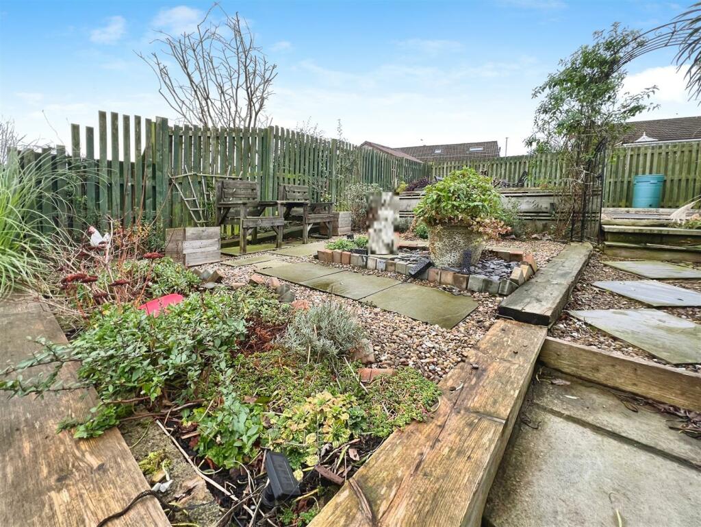 Additional property image - Bolton Hall Road, Bradford, BD2 1QB