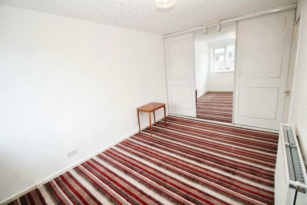 Additional property image - Peveril Mount, Bradford, BD2 3JY