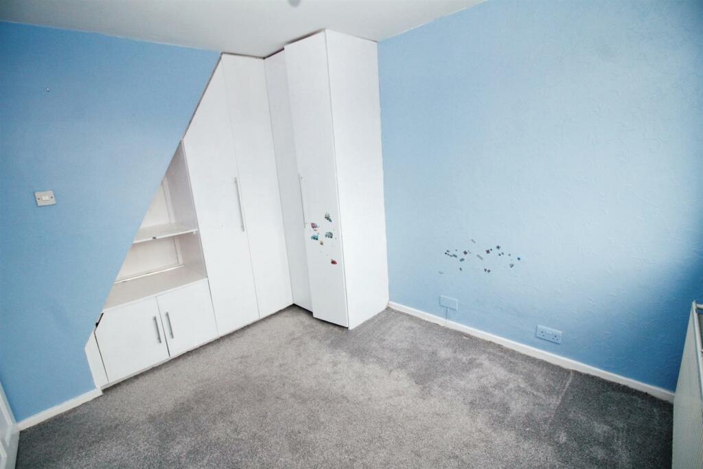 Additional property image - Peveril Mount, Bradford, BD2 3JY
