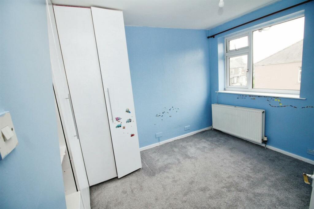 Additional property image - Peveril Mount, Bradford, BD2 3JY