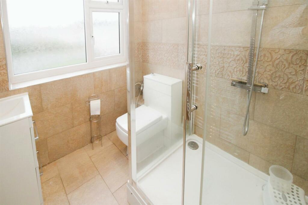 Additional property image - Peveril Mount, Bradford, BD2 3JY