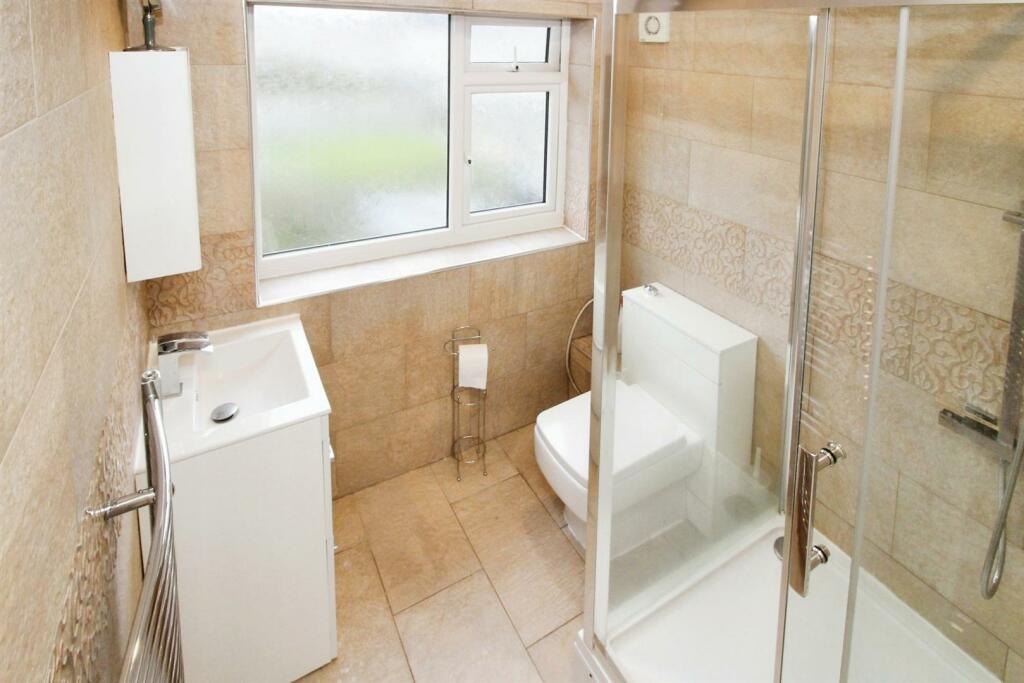 Additional property image - Peveril Mount, Bradford, BD2 3JY