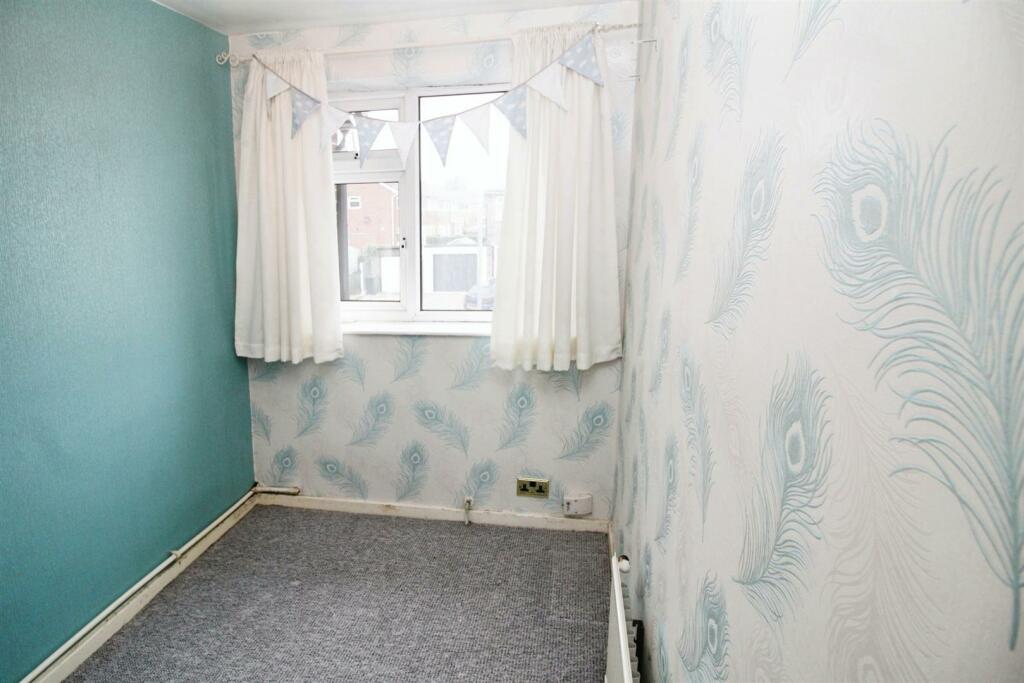 Additional property image - Peveril Mount, Bradford, BD2 3JY