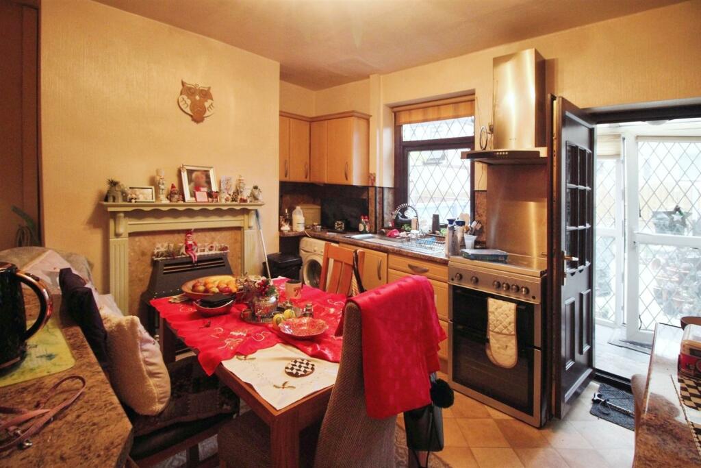 Additional property image - Moorside Road, Bradford, BD2 3HS