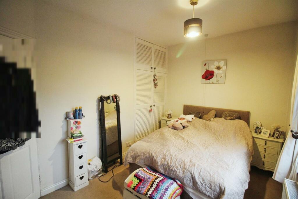 Additional property image - Moorside Road, Bradford, BD2 3HS