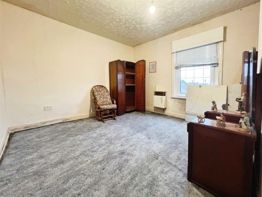 Additional property image - Cutler Heights Lane, Bradford, BD4 9LE