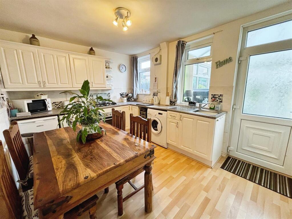 Additional property image - Musgrave Drive, Bradford, BD2 3JZ