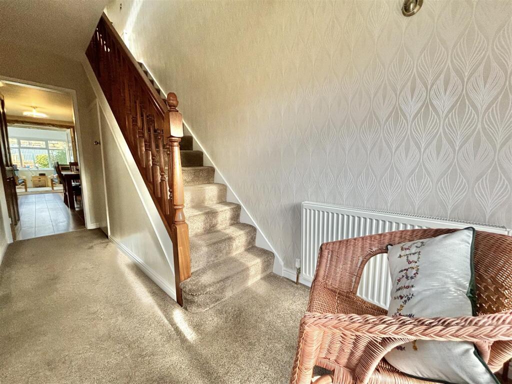Additional property image - Robin Close, Bradford, BD2 2EZ