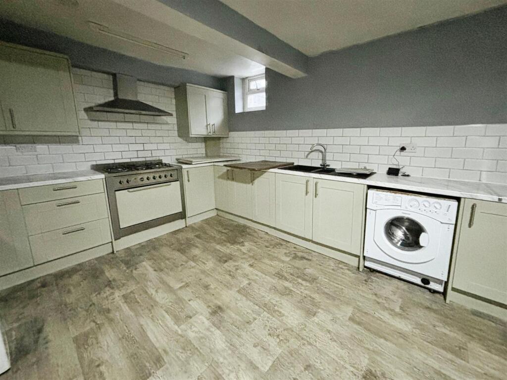Additional property image - Heaton Road, Bradford, BD9 4RY