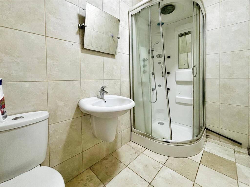 Additional property image - Heaton Road, Bradford, BD9 4RY