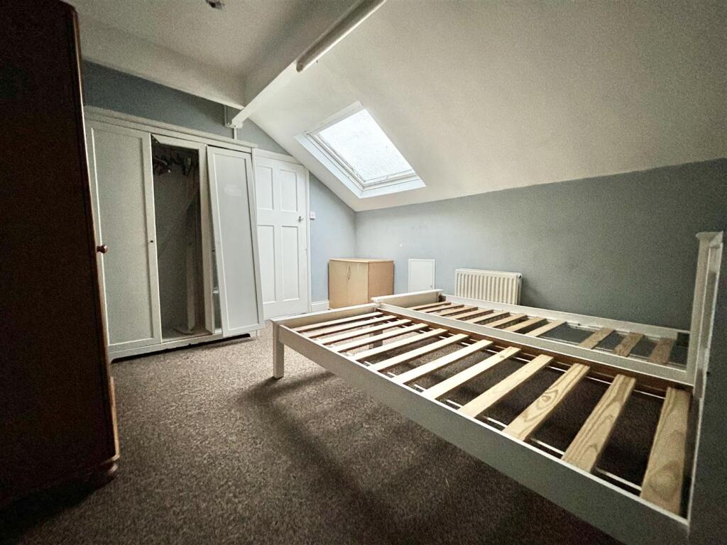 Additional property image - Heaton Road, Bradford, BD9 4RY