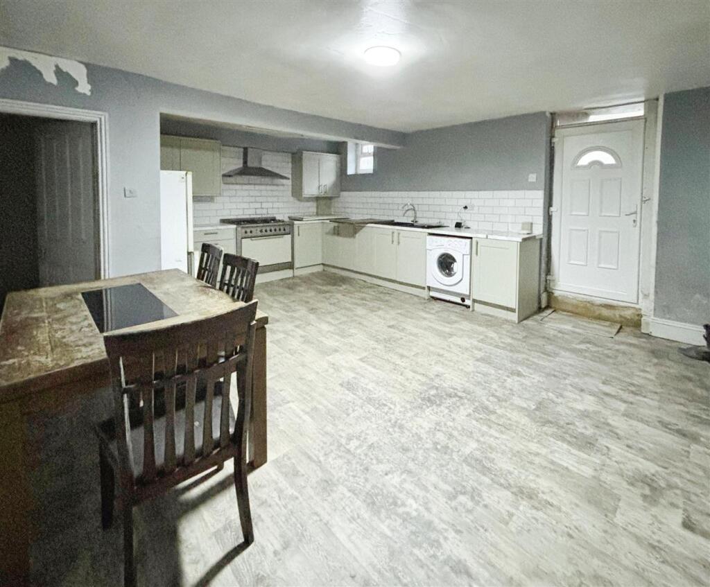 Additional property image - Heaton Road, Bradford, BD9 4RY