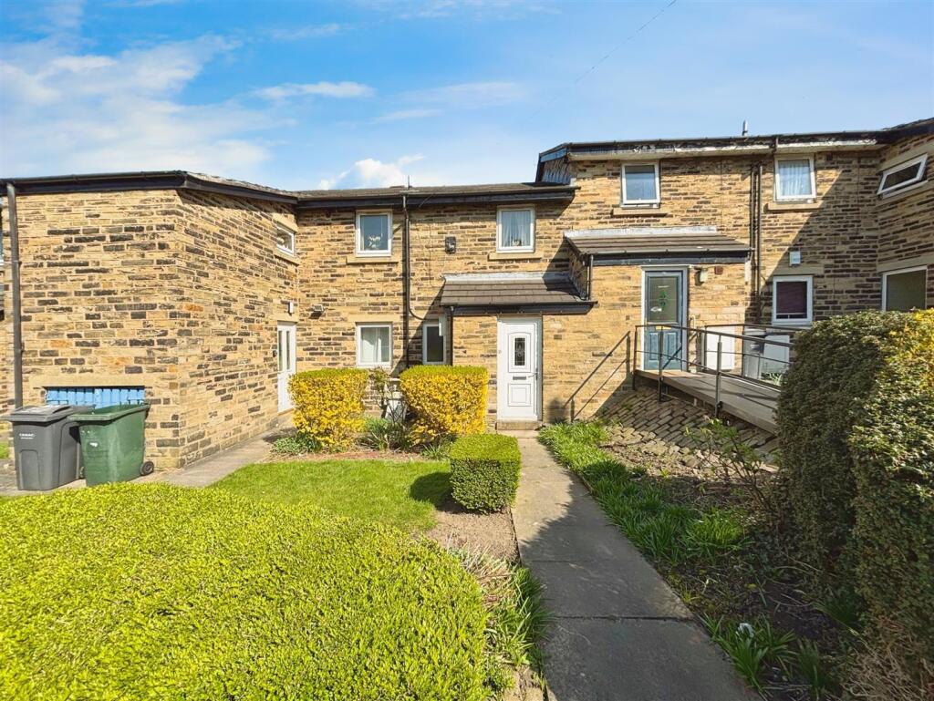 Main image of property: Sydenham Place Bradford, BD3 0LB