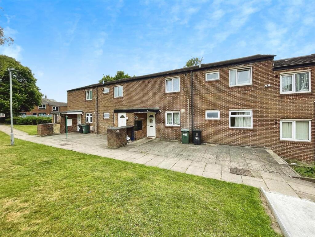 Main image of property: Hendford Drive, Bradford, BD3