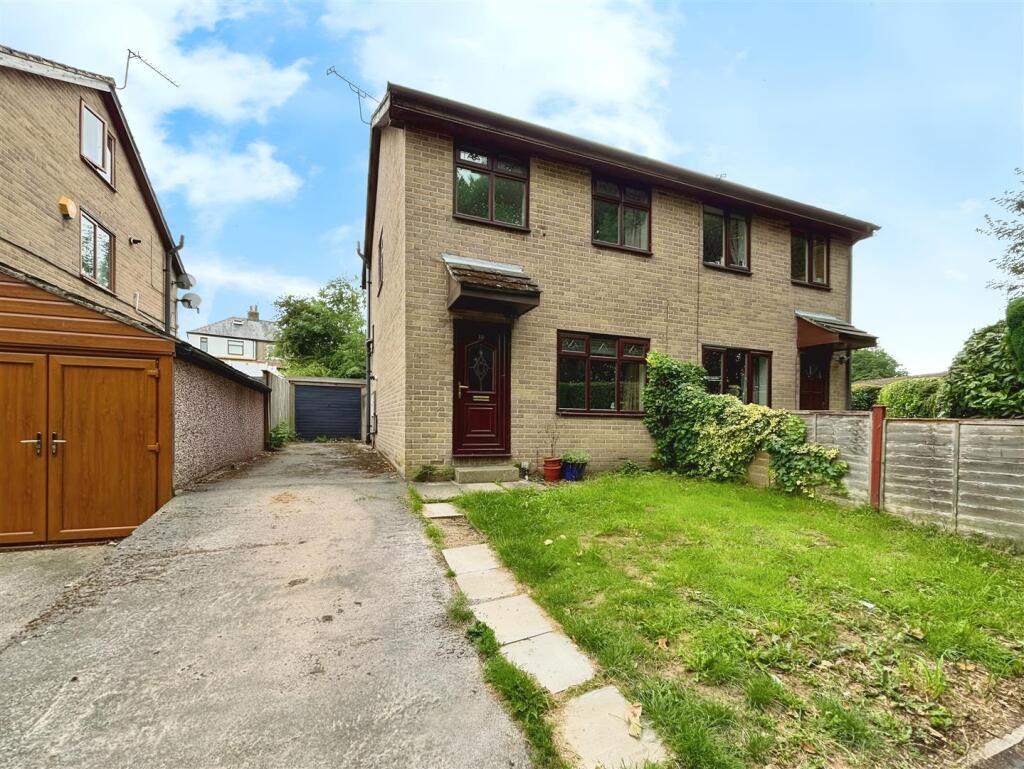 Main image of property: Brow Wood Crescent, Bradford, BD2 1EB