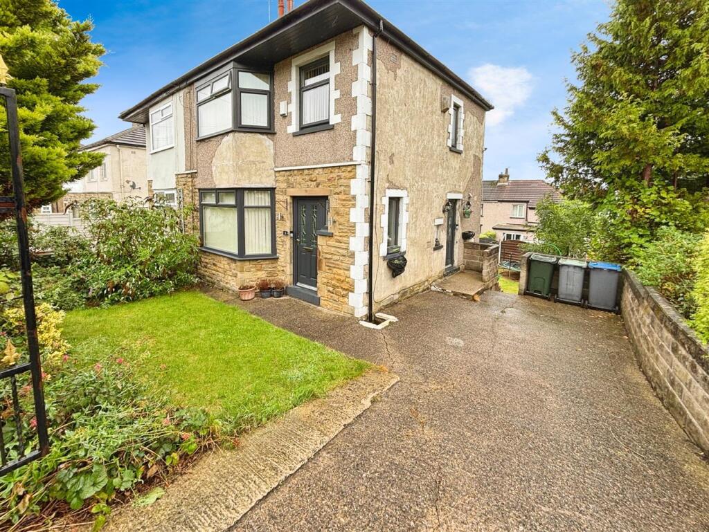 Main image of property: Leafield Avenue, Bradford, BD2 3SD