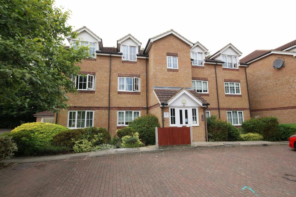 1 bedroom flat for sale in Summers Lodge, Letchworth Garden City, SG6