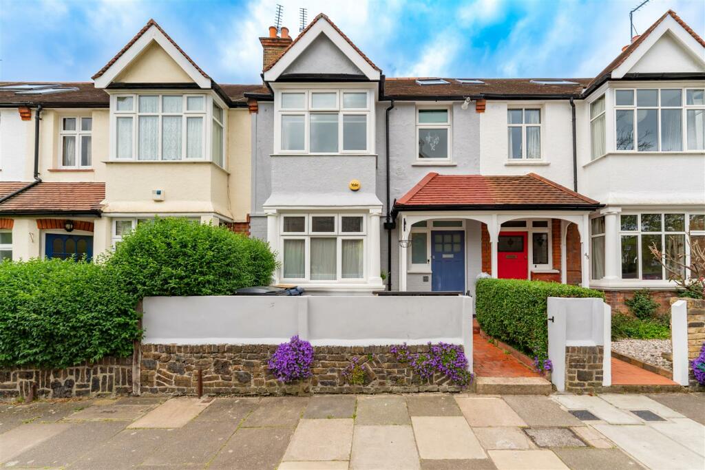 1 bedroom apartment for sale in Camborne Avenue, Northfields, W13