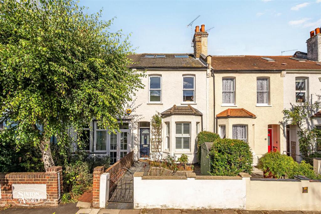 Main image of property: Green Avenue, Northfields