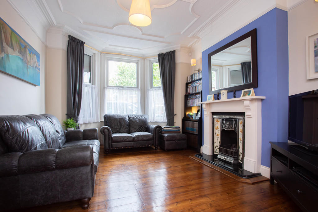 5 bedroom semidetached house for sale in Coldershaw Road, West Ealing, W13