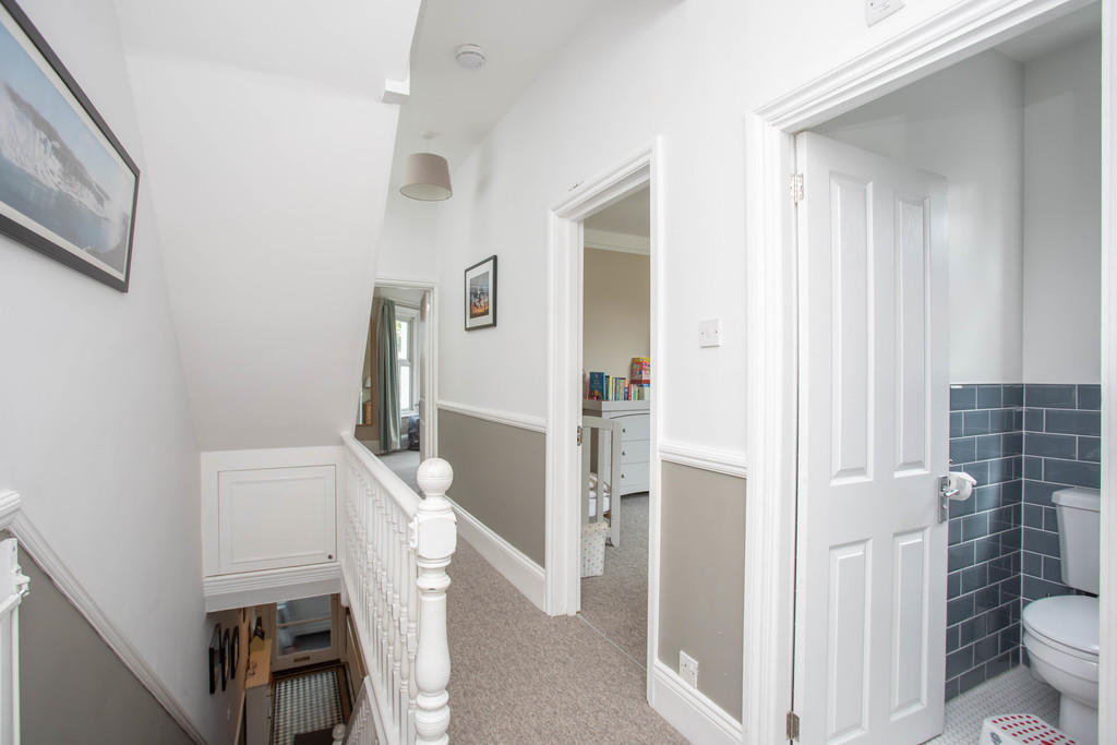 5 bedroom semidetached house for sale in Coldershaw Road, West Ealing, W13