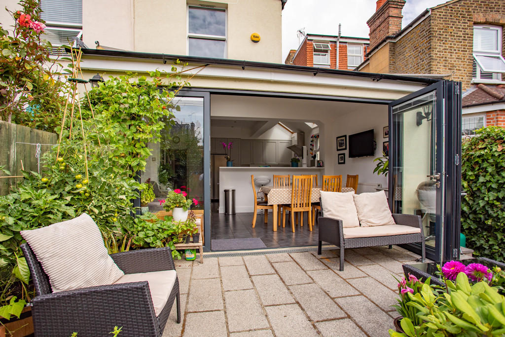 5 bedroom semidetached house for sale in Coldershaw Road, West Ealing, W13