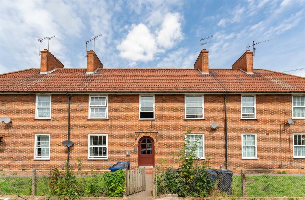 1 bedroom apartment for sale in Kennedy Road, Hanwell, W7