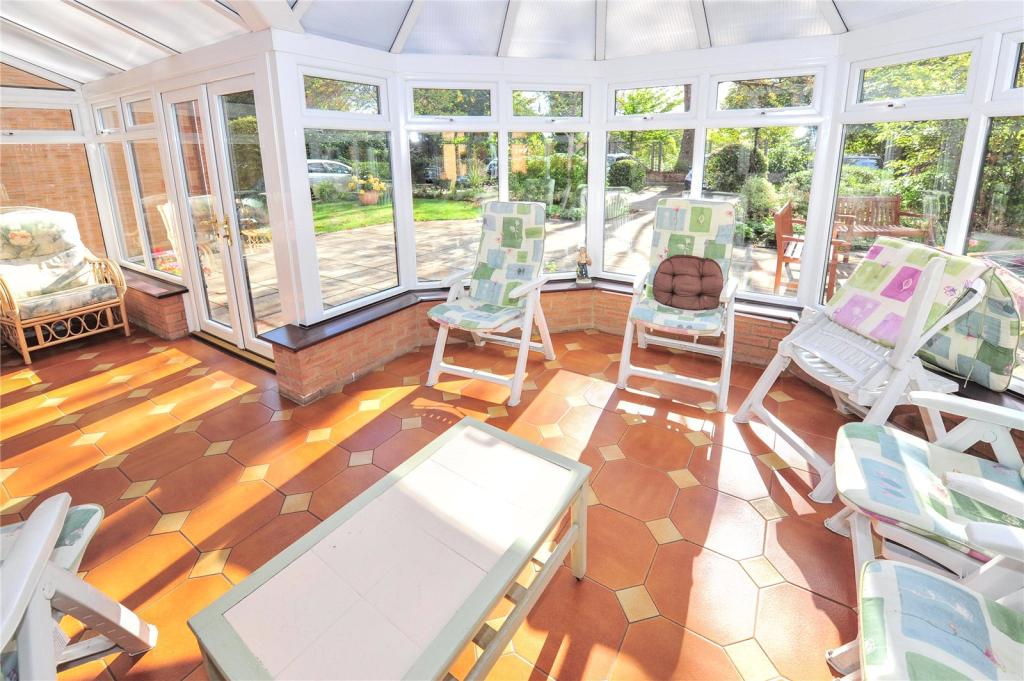 1 bedroom apartment for sale in Parkstone Road, Poole, Dorset, BH15