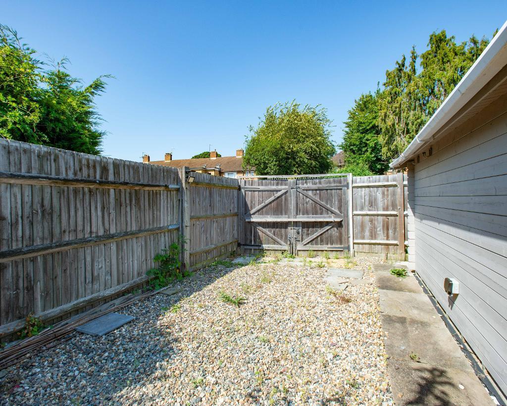 Additional property image - Lincoln Green Road, Orpington, Kent, BR5 2DX