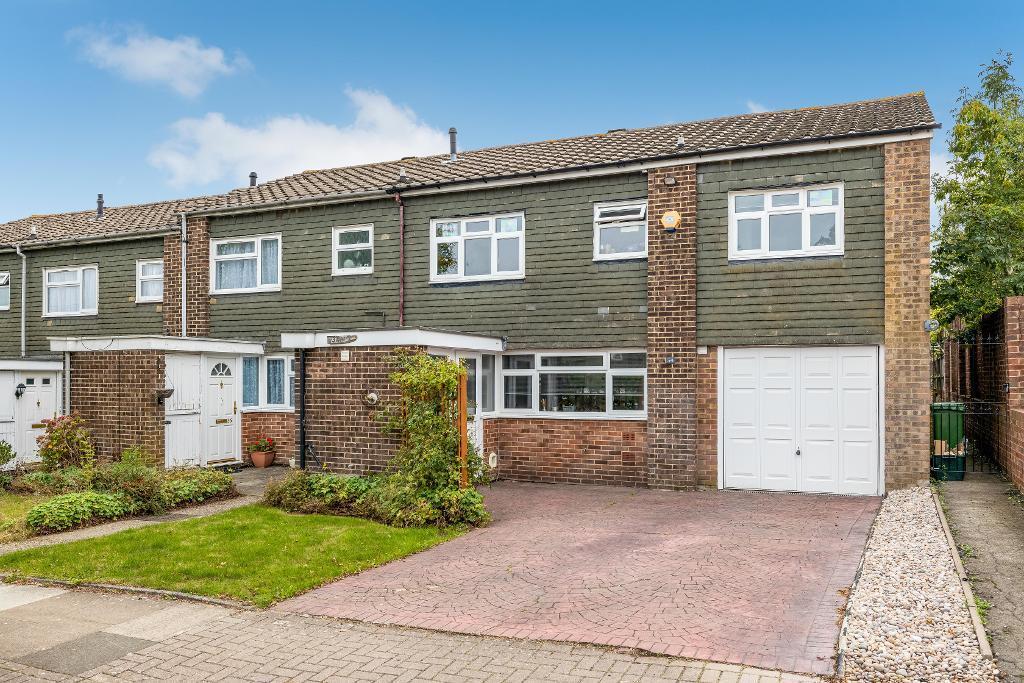 4 bedroom end of terrace house for sale in Allington Road, Orpington