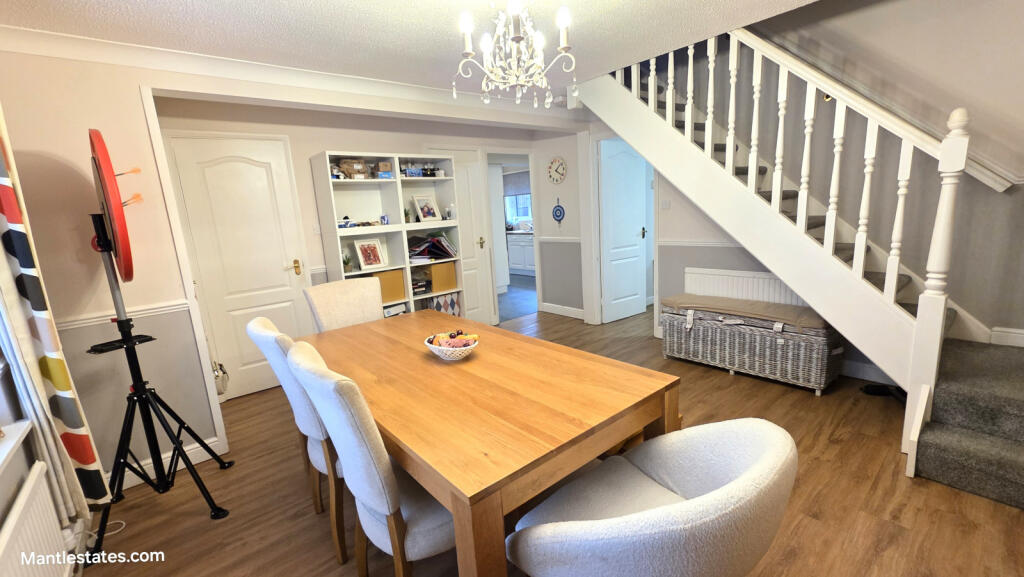 Main image of property: Conifer Close, Goffs Oak EN7 6EY