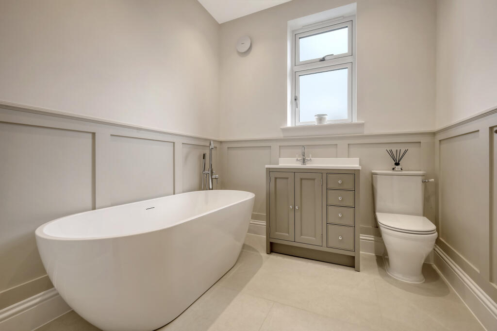 Additional property image - West Mersea, CO5