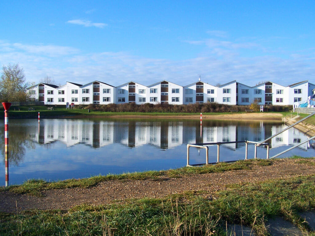 2 bedroom flat