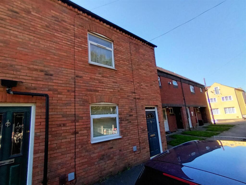 Main image of property: Harding Terrace, Semilong, Northampton, NN1 2PJ